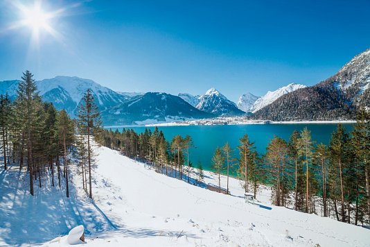 Schneeschuhwandern am Achensee zwischen Rofan und Karwendel