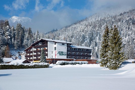 Schneeschuhwandern am Achensee zwischen Rofan und Karwendel