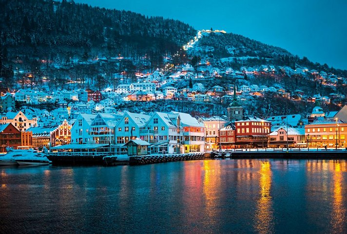 Mit Schiff und Bahn von Oslo nach Bergen im Winter