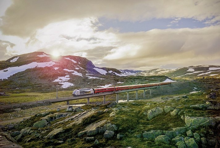 Mit Postschiff und Bahn durch Norwegen