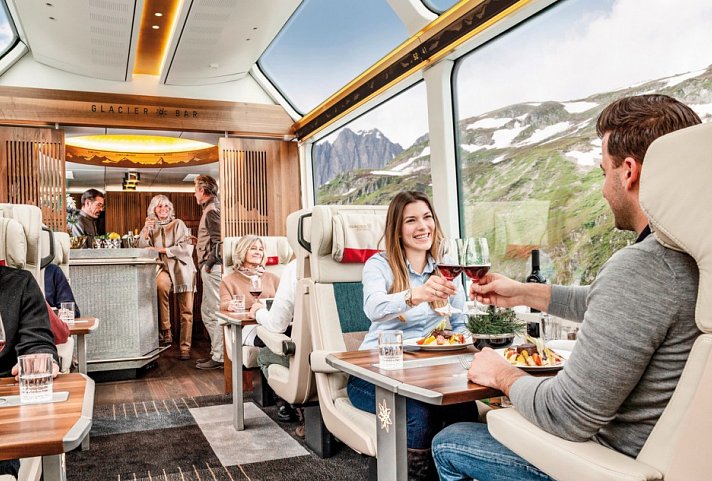 Bahnrundreise mit Glacier und Bernina Express