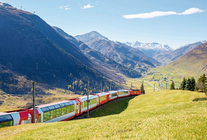 Bahnrundreise mit Glacier und Bernina Express