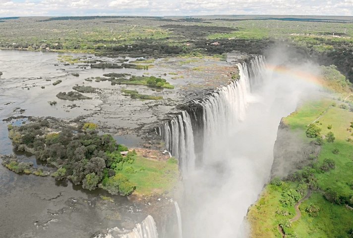 Wasser, Wüste, wilde Tiere - unterwegs von Victoria Falls nach Windhoek