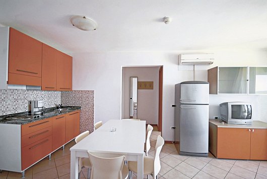 Splendid Golden Rocks Resort