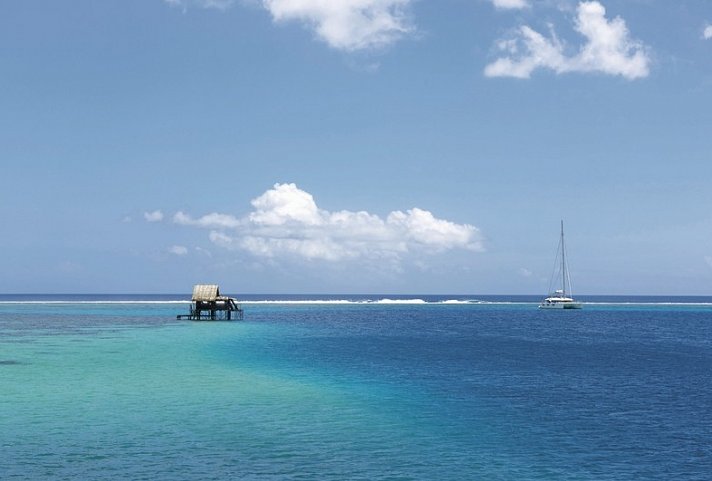 Dream Yacht Charter: Rangiroa Dream