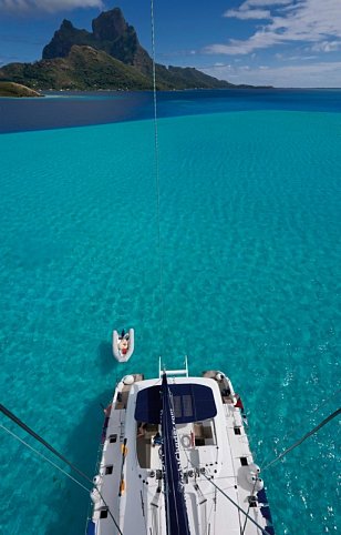 Dream Yacht Charter: Rangiroa Dream