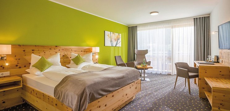 DAS SIEBEN 4s - Adults Only