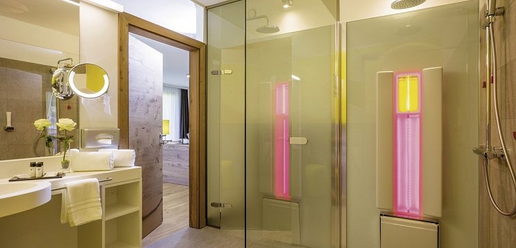 DAS SIEBEN 4s - Adults Only