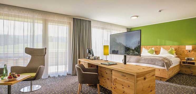 DAS SIEBEN 4s - Adults Only