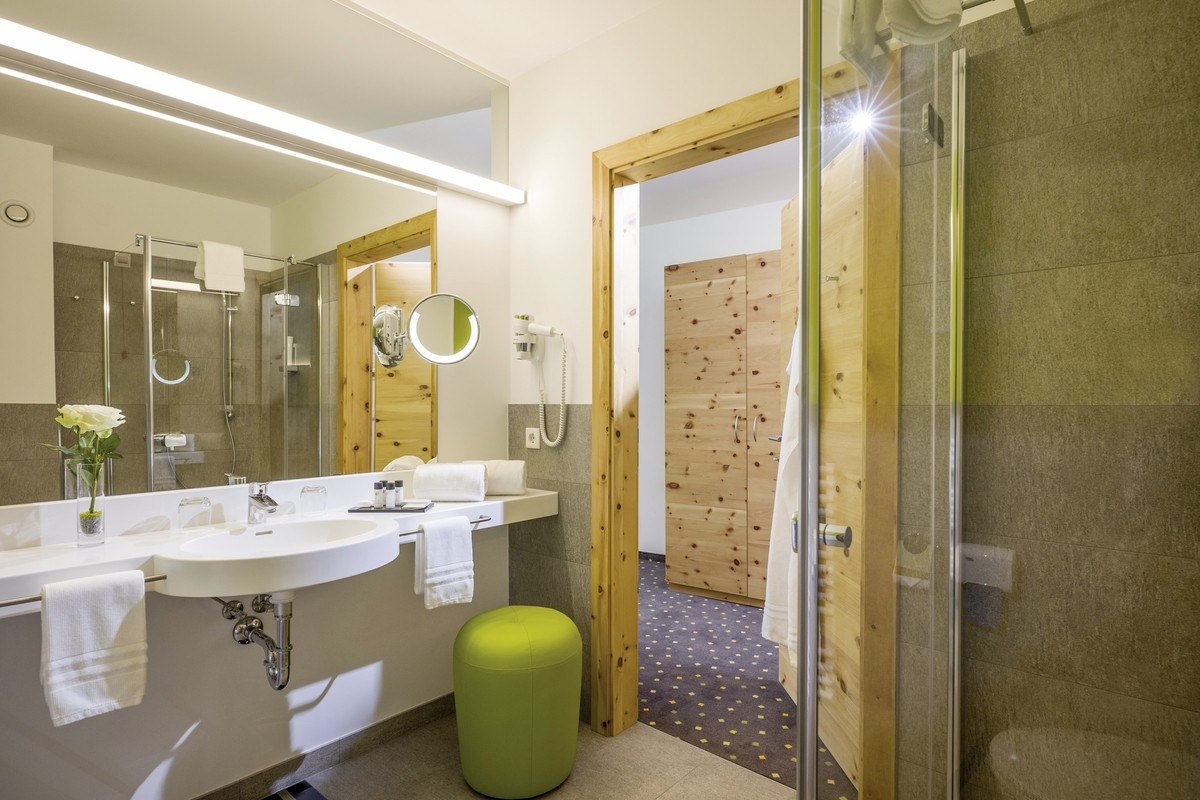 DAS SIEBEN 4s - Adults Only