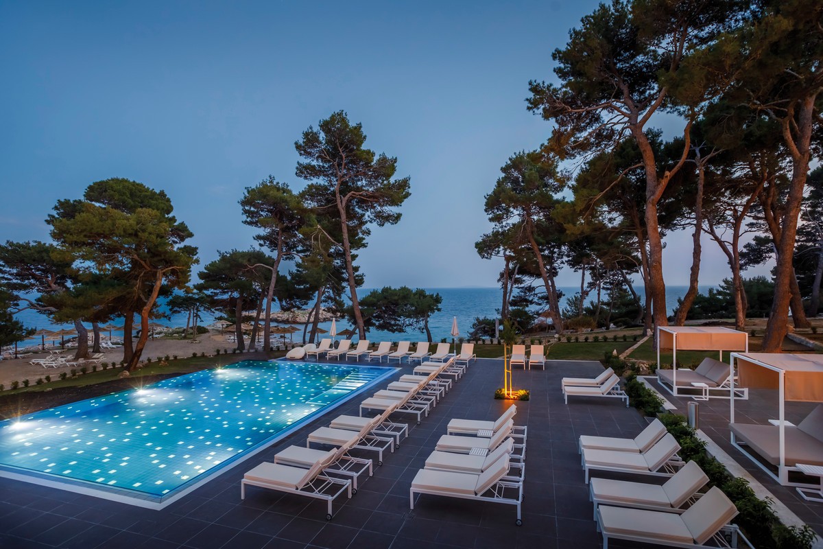 Hotel & Villas Carolina by Valamar****
