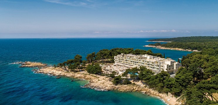 Hotel & Villas Carolina by Valamar****