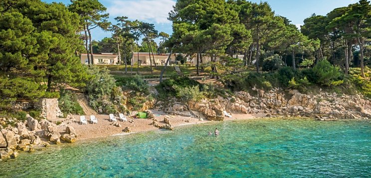 Hotel & Villas Carolina by Valamar****