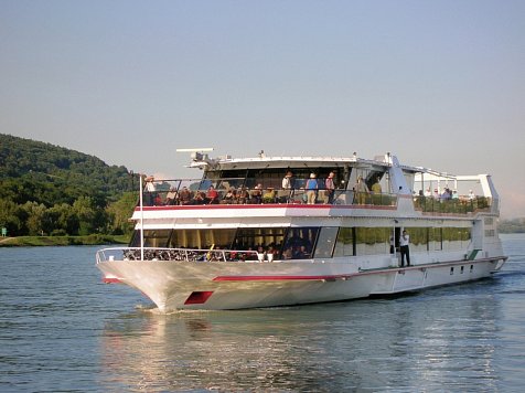 Martinigansl an Bord der MS Kaiserin Elisabeth in die Wachau