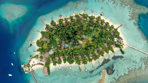 Nika Island Resort & Spa