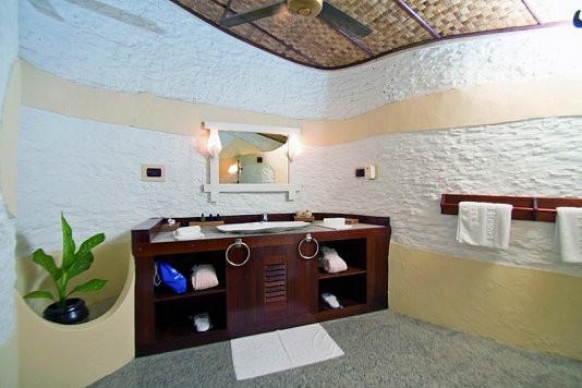 Nika Island Resort & Spa