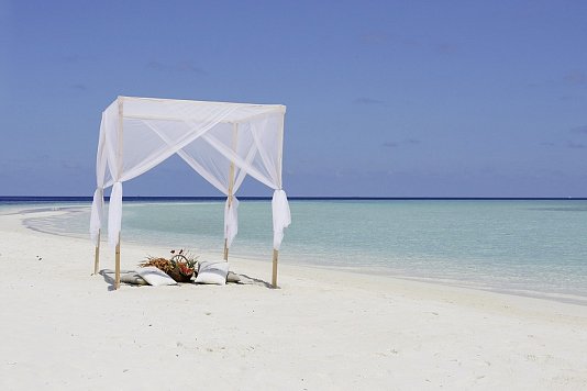 Nika Island Resort & Spa