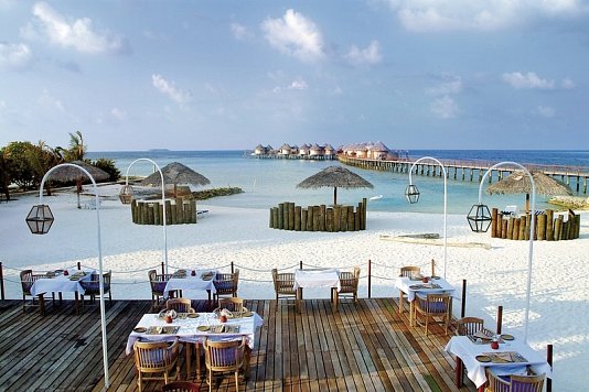 Nika Island Resort & Spa