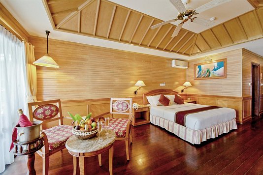 Royal Island Resort & Spa