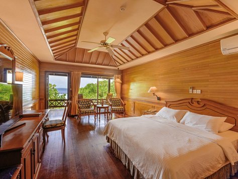 Royal Island Resort & Spa