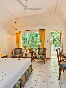 Royal Island Resort & Spa