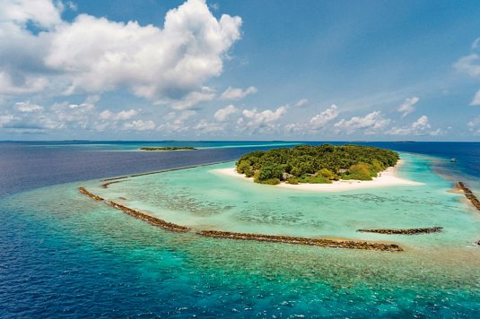 Royal Island Resort & Spa
