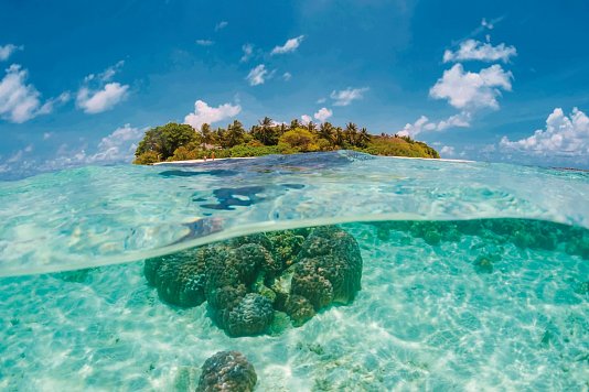 Royal Island Resort & Spa