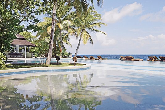 Royal Island Resort & Spa