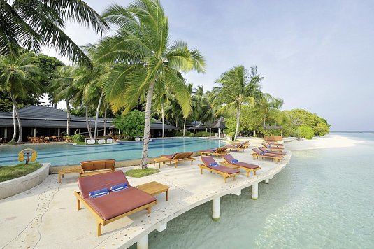 Royal Island Resort & Spa