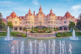 Disneyland® Hotel