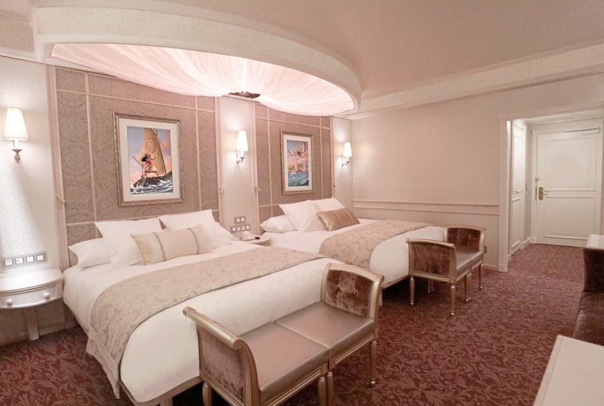 Disneyland® Hotel