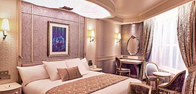 Disneyland® Hotel