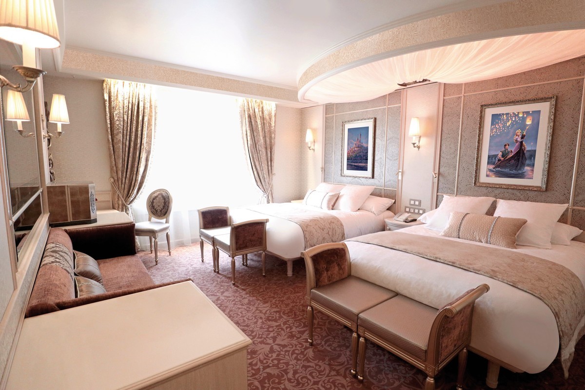 Disneyland® Hotel