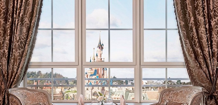 Disneyland® Hotel