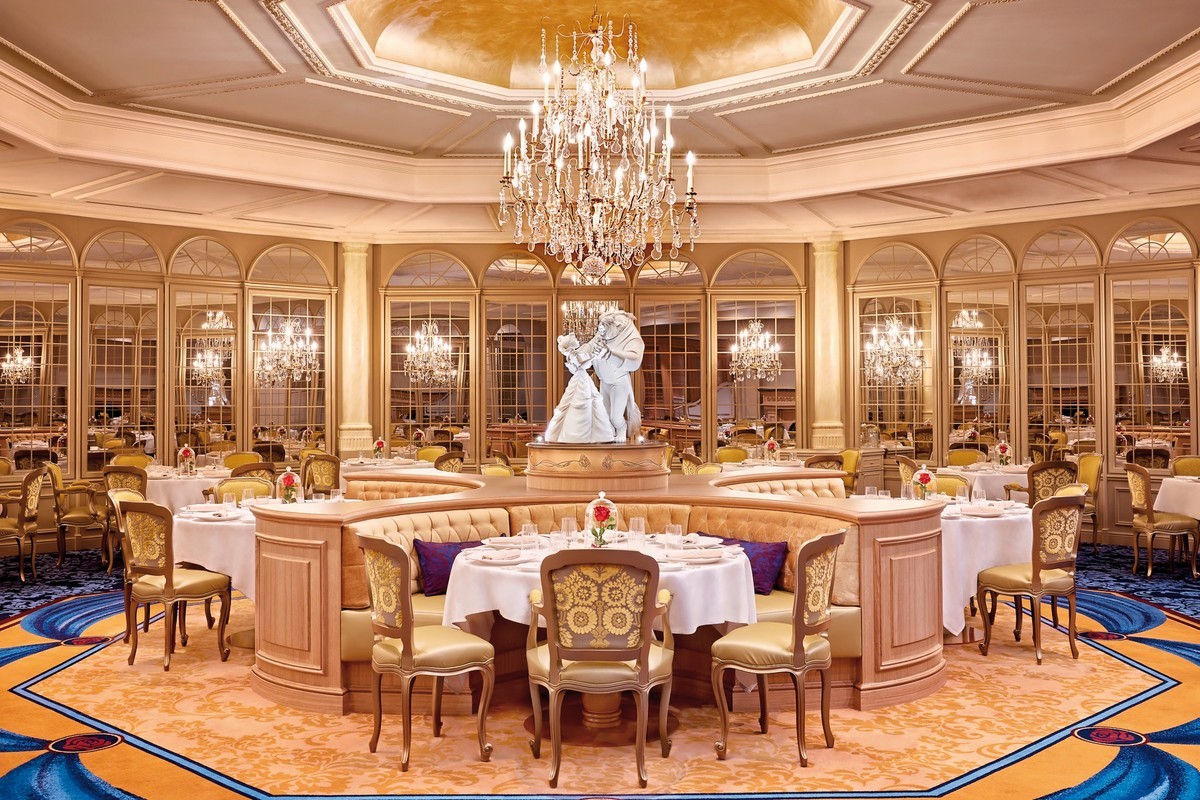 Disneyland® Hotel