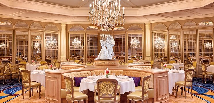 Disneyland® Hotel