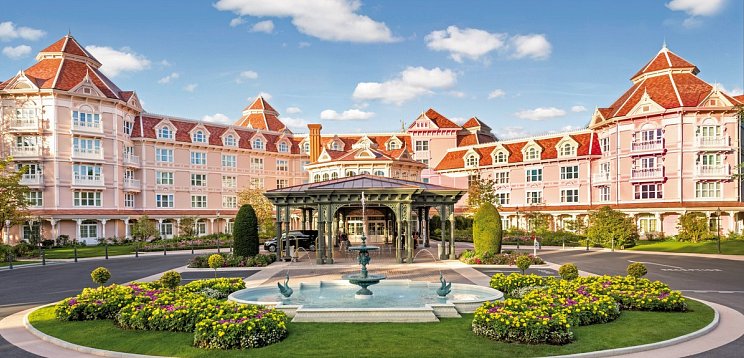 Disneyland® Hotel
