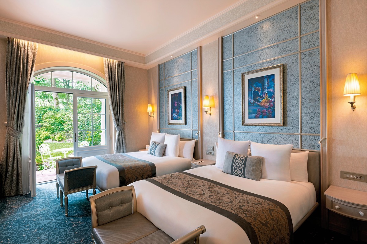 Disneyland® Hotel