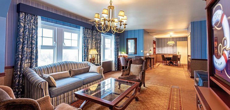 Disney Newport Bay Club