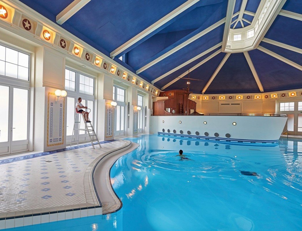Disney Newport Bay Club