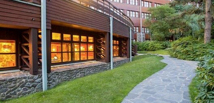 Disney Sequoia Lodge