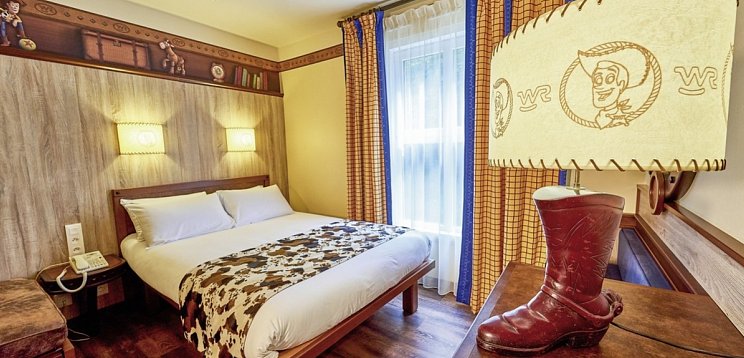 Disney Hotel Cheyenne