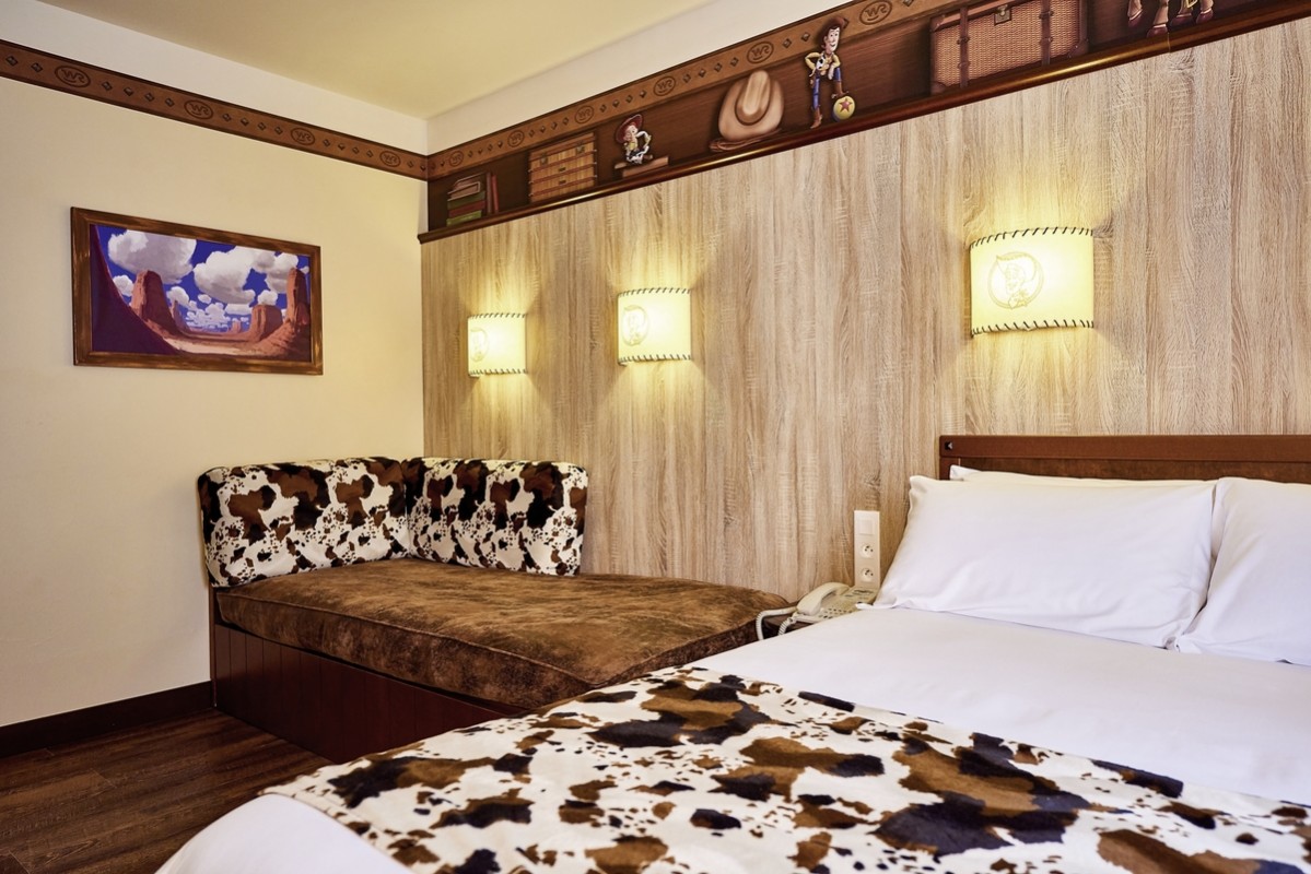 Disney Hotel Cheyenne