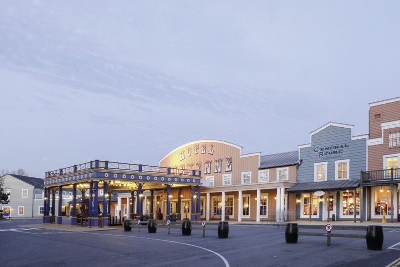 Disney Hotel Cheyenne