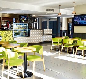 Campanile Val de France