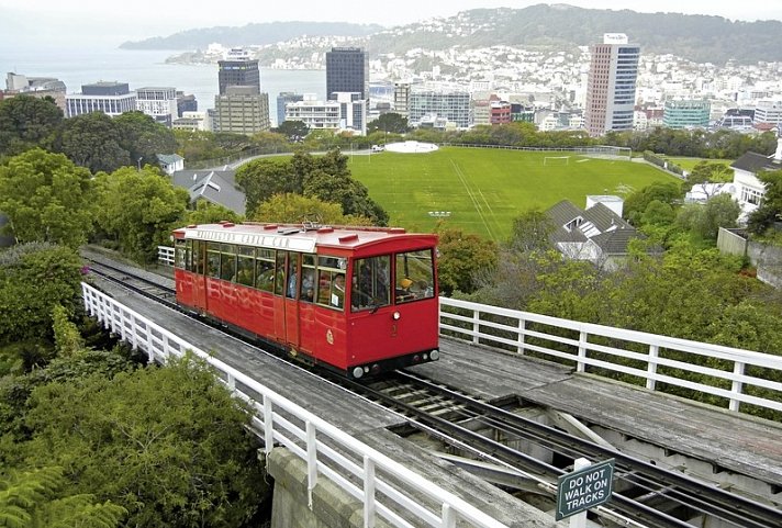 A Taste of New Zealand (Auckland-Christchurch)