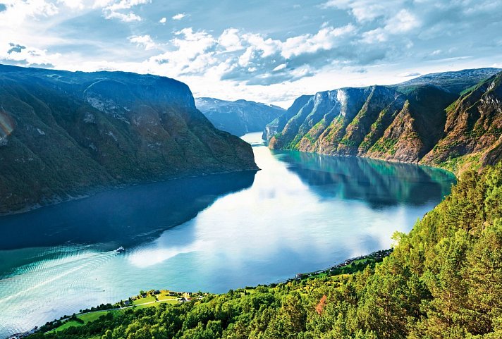 Fjorde, Gletscher und historische Hotels (ab/bis Bergen)