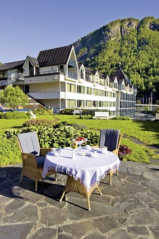 Fjorde, Gletscher und historische Hotels (ab/bis Bergen)