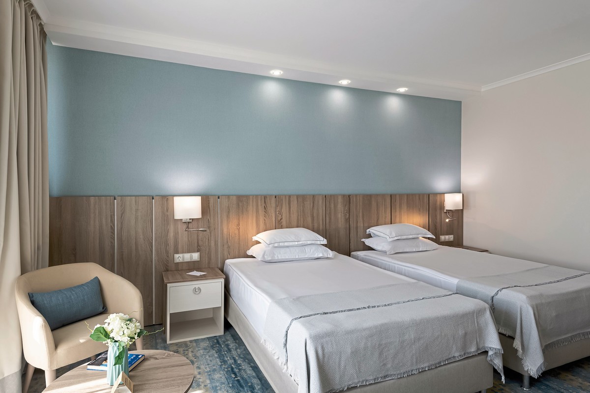 Sentido Neptun Beach