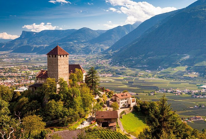 Autotour von Südtirol über die Toskana zum Gardasee